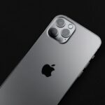 ロンドンでアイフォン12を契約